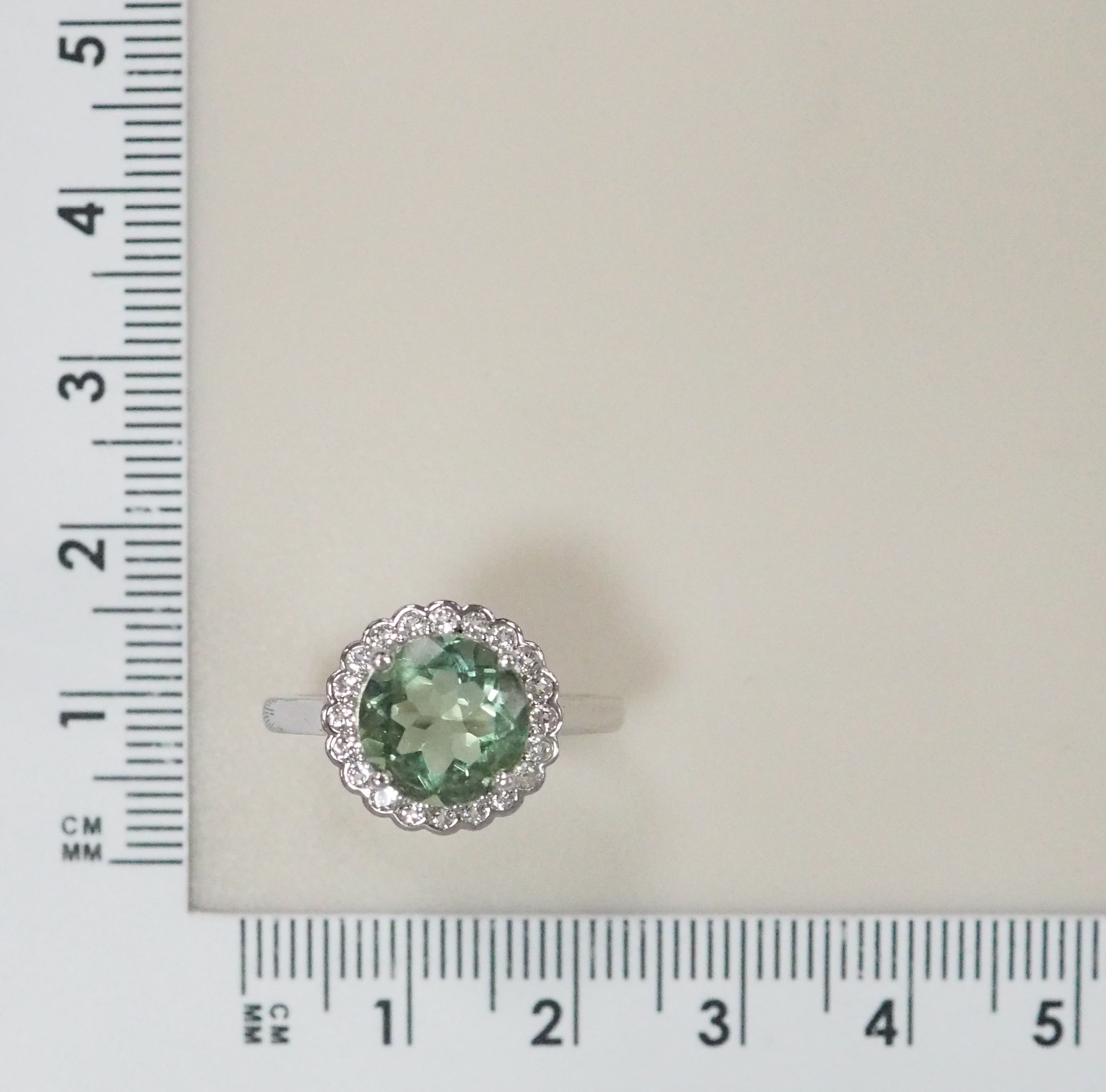 Серебряное кольцо с флюоритом